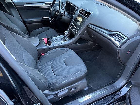 Ford Mondeo 11 of 16