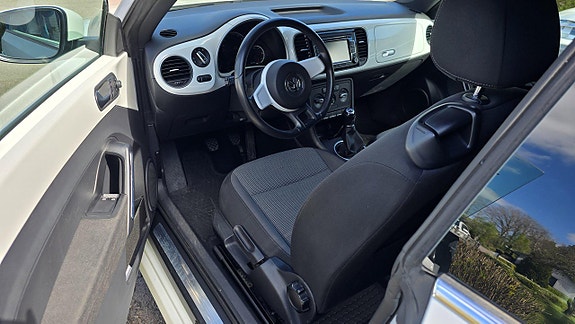 Volkswagen Beetle 9 of 9