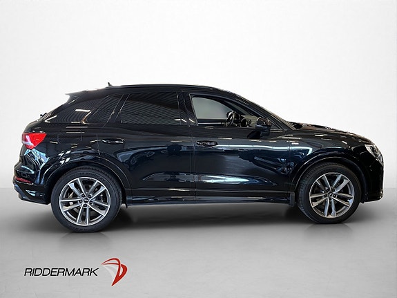 Audi Q3 9 of 23
