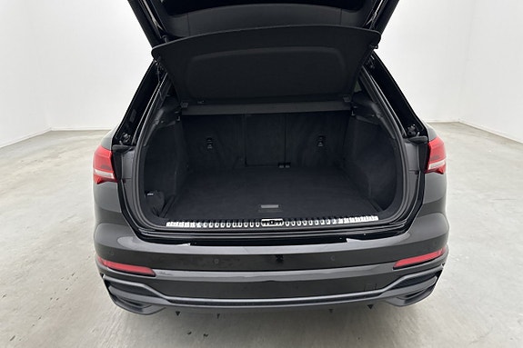 Audi Q3 19 of 23