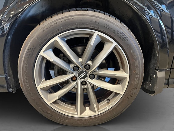 Audi Q3 20 of 23