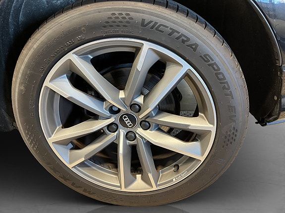 Audi Q3 21 of 23