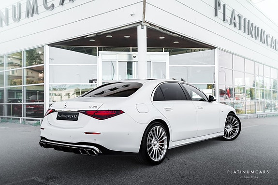 Mercedes-Benz S63 2 of 5
