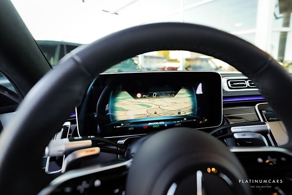 Mercedes-Benz S63 12 of 24