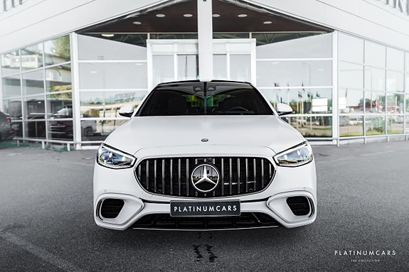 Mercedes-Benz S63 3 of 5