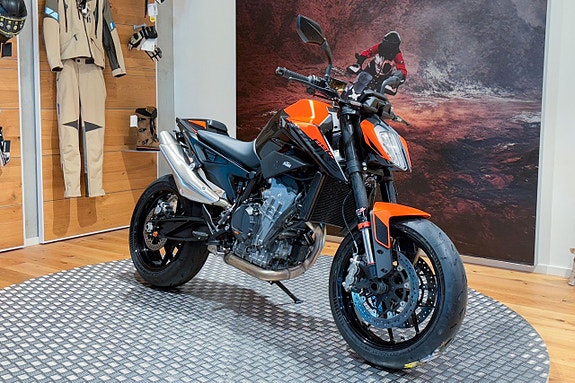 KTM 890 Duke |Tech pack|Akrapovic Race map|Kellerman| 3 of 5
