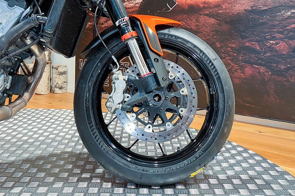 KTM 890 Duke |Tech pack|Akrapovic Race map|Kellerman| 5 of 5
