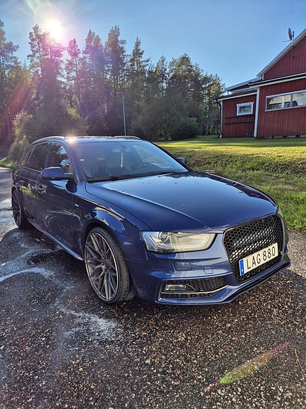 Audi A4 3 of 6