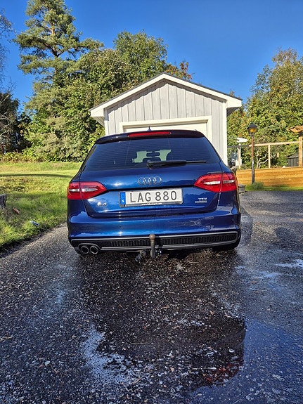 Audi A4 4 of 6