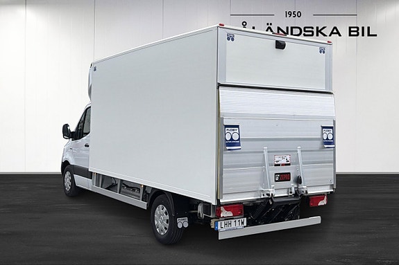 Mercedes-Benz eSprinter 420 3 of 14