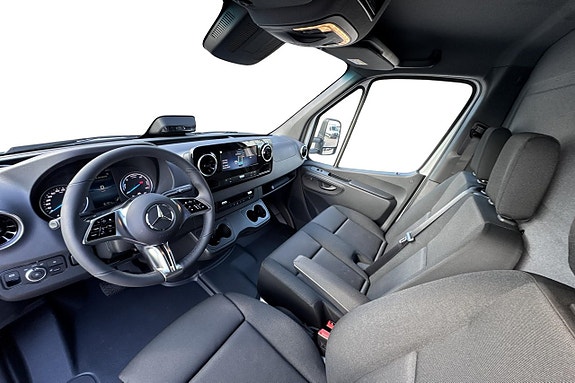 Mercedes-Benz eSprinter 420 8 of 13