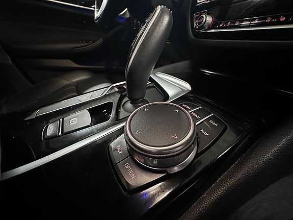 BMW 530e 18 of 21