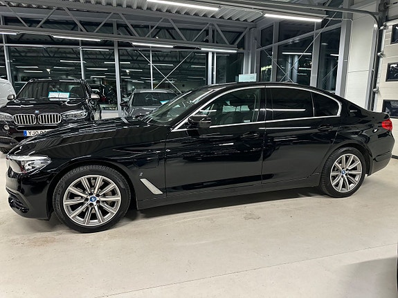 BMW 530e 5 of 21
