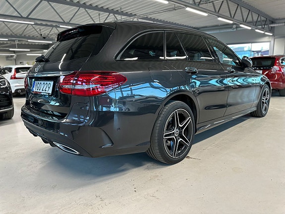 Mercedes-Benz C300 8 of 30