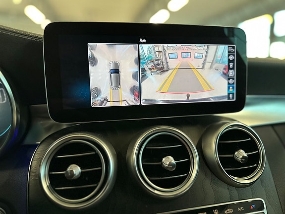 Mercedes-Benz C300 20 of 30