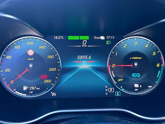 Mercedes-Benz C300 27 of 30