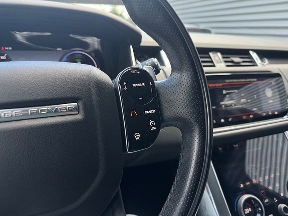 Land Rover Range Rover Sport 14 of 30