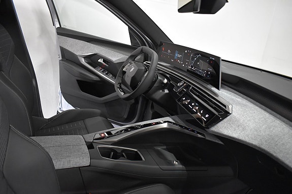 Peugeot 3008 10 of 13