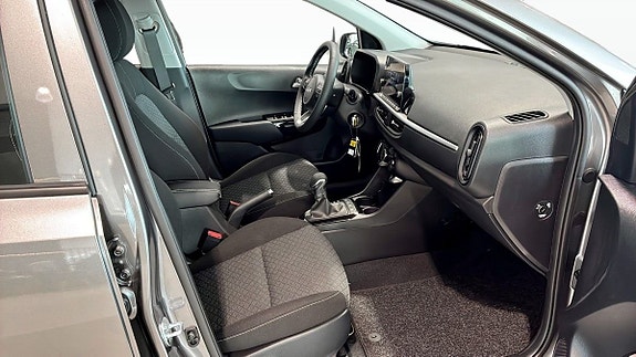 Kia Picanto 2 of 6