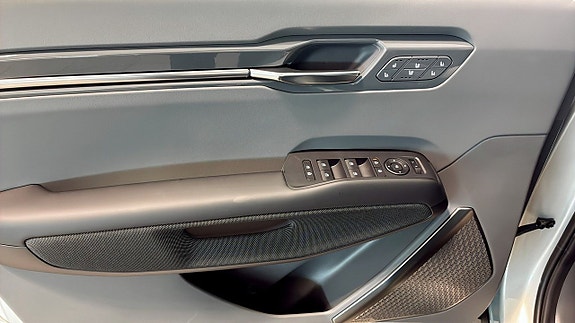 Kia EV9 10 of 12