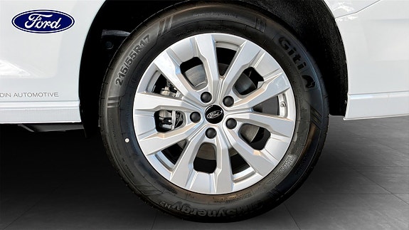 Ford Transit Connect 9 of 9