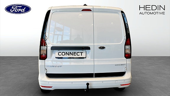 Ford Transit Connect 7 of 9