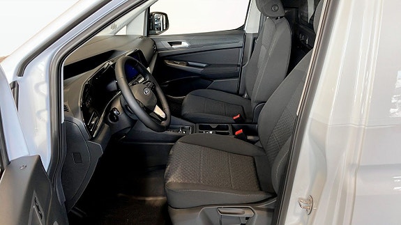 Ford Transit Connect 5 of 5