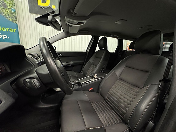 Volvo V50 8 of 21