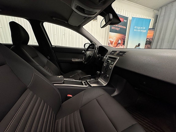 Volvo V50 15 of 21