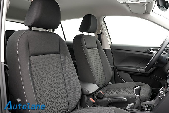 Volkswagen T-Cross 17 of 27