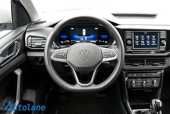 Volkswagen T-Cross 18 of 27