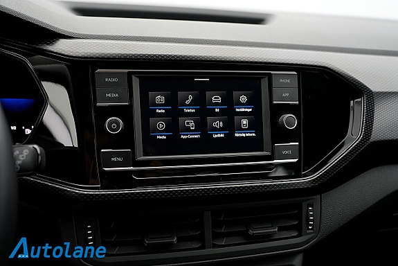 Volkswagen T-Cross 23 of 27