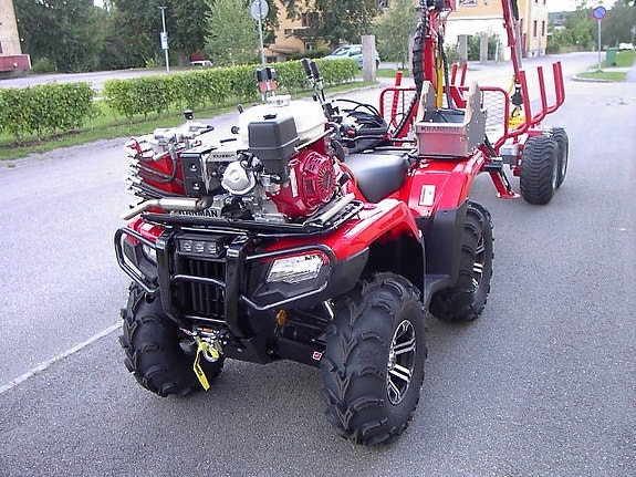 Honda Rubicon 520 + Kranman 1850 Pro+ 2 of 12