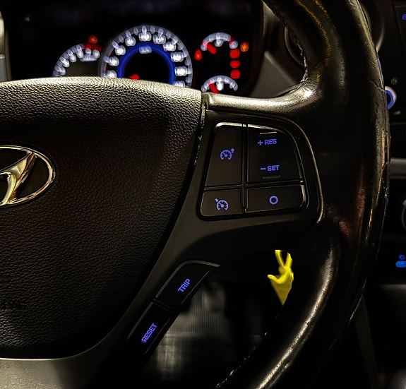 Hyundai i10 14 of 18