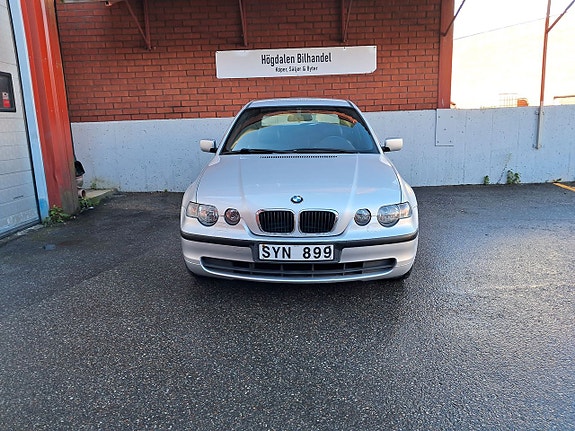 BMW 316 2 of 5