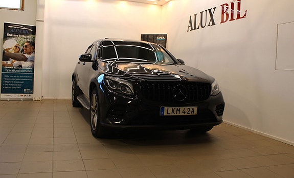 Mercedes-Benz GLC220 d 2 of 5