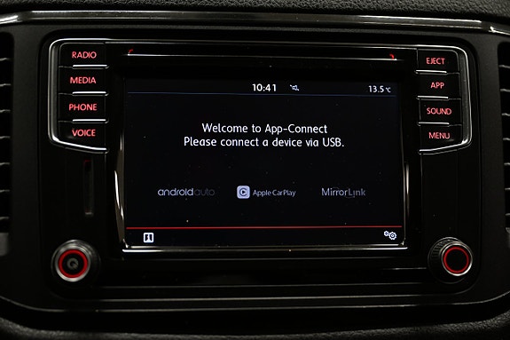 Volkswagen Amarok 24 of 30