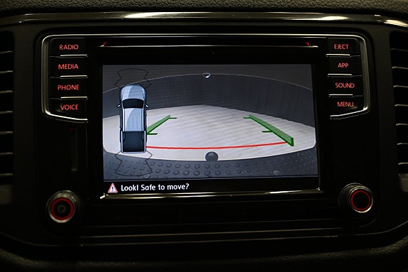 Volkswagen Amarok 17 of 30