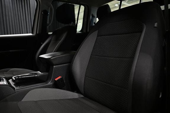 Volkswagen Amarok 29 of 30