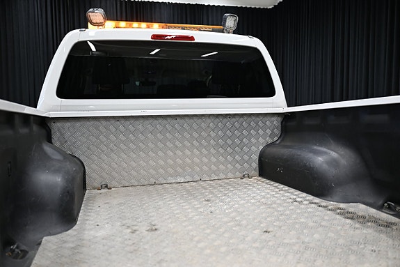 Volkswagen Amarok 16 of 30