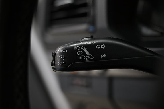 Volkswagen Amarok 30 of 30