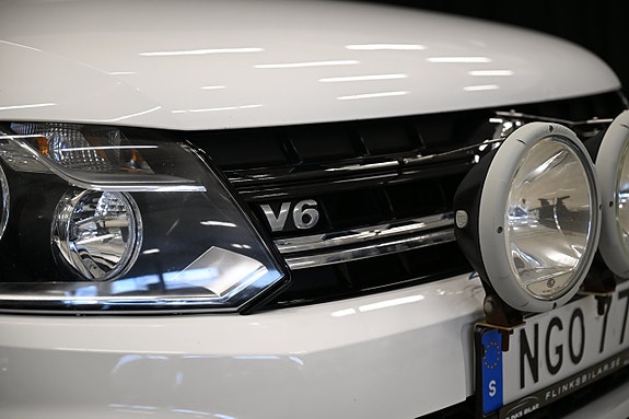 Volkswagen Amarok 18 of 30