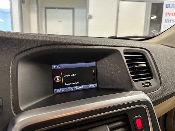 Volvo S60 12 of 14