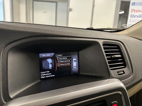 Volvo S60 14 of 14
