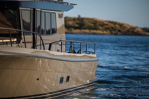 Targa 37 CFC Aft Door Black Line  2023  Sweden 6 of 12