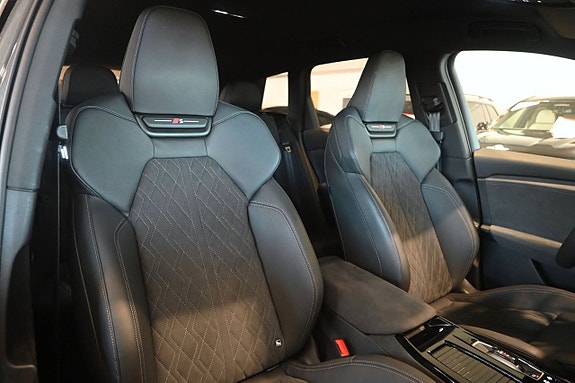 Audi Q6 e-tron 13 of 26