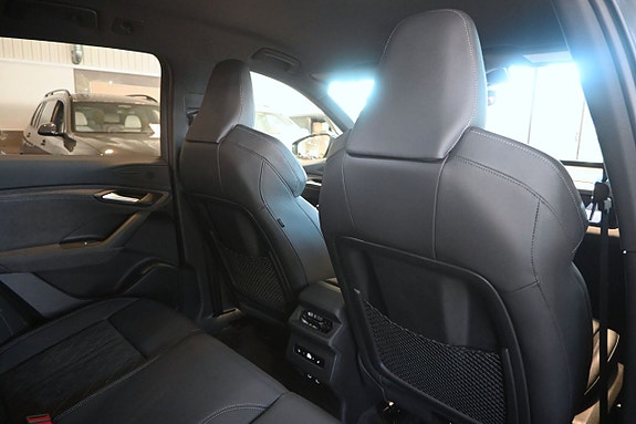 Audi Q6 e-tron 14 of 26