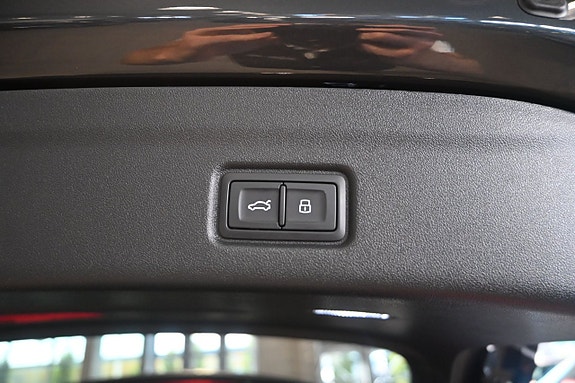 Audi Q6 e-tron 17 of 26