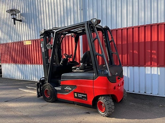 Linde E25L-02 3 of 4