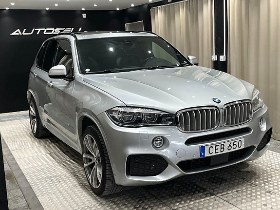 BMW X5 3 of 5